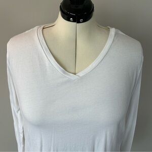 Old Navy White Long Sleeve T Shirt